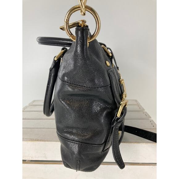 MICHAEL KORS, LARGE BLACK LEATHER CROSSBODY BAG WITH CHARM - Picture 3 of 14